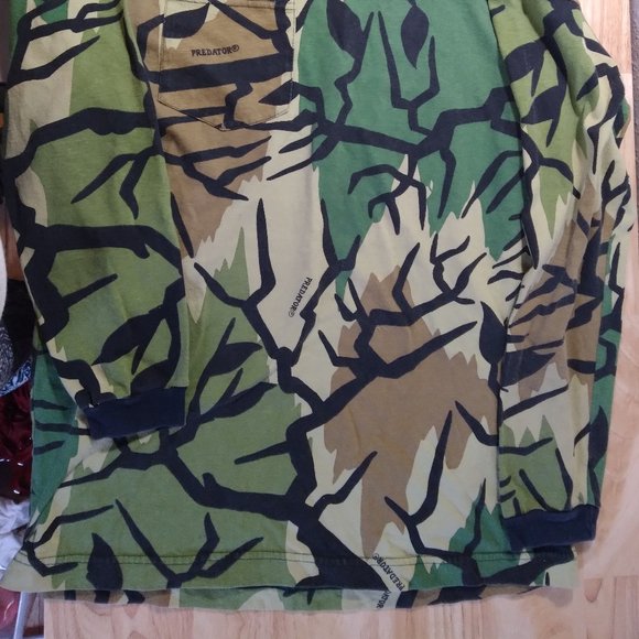 Vintage Predator Camouflage Long Sleeve Shirt - Picture 2 of 8